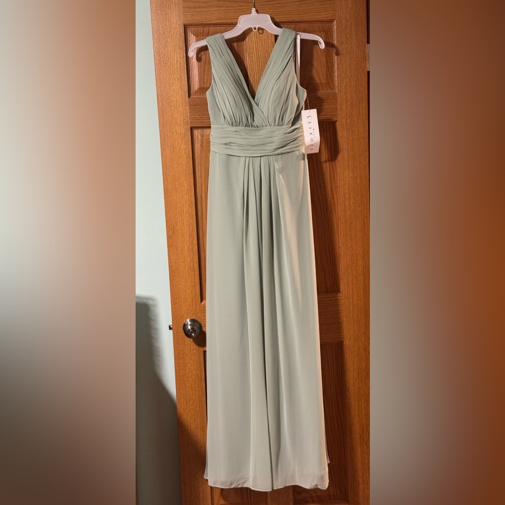 NWT- Bill Levkoff 768 A-Line Pistachio Bridesmaid Dress